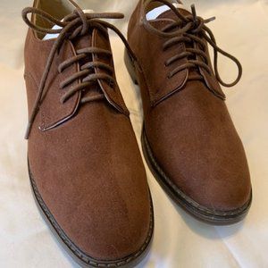 Faux-Suede Bucks_Men Dress Shoes- Brown